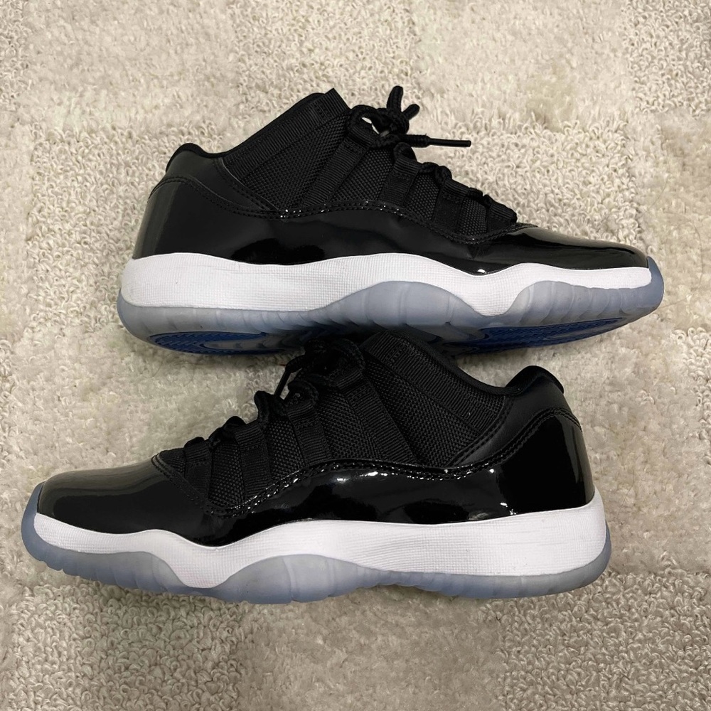Jordan 11 Low Space Jam